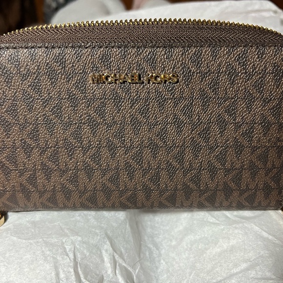 MICHAEL KORS Jet Set Travel Wallet Wristlet Brand New - Picture 7 of 7